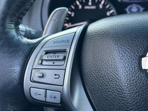 Used 2013 Nissan Altima 3.5 SL w/ Technology Pkg image 38