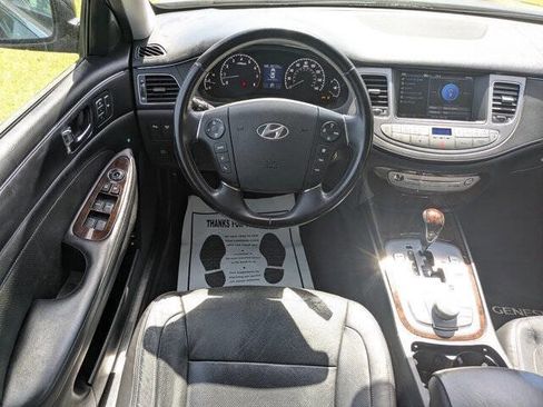 Used 2011 Hyundai Genesis 3.8 w/ Technology Pkg 4 image 33