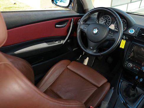 Used 2009 BMW 135i Coupe w/ Sport Pkg RWD image 11