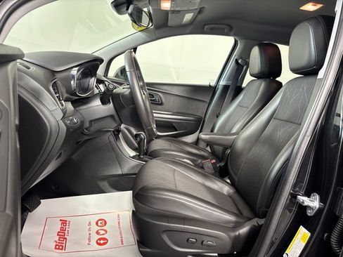 Used 2022 Chevrolet Traverse LT AWD/4WD image 16