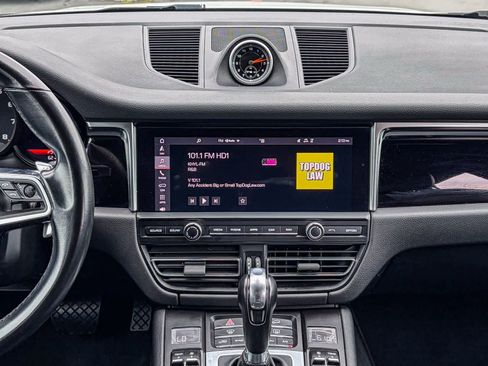 Used 2019 Porsche Macan AWD/4WD image 12