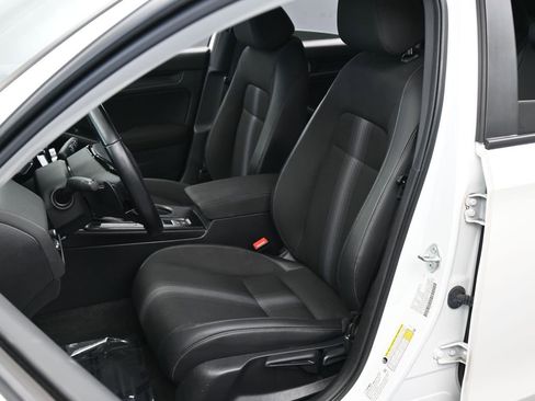 Used 2023 Honda Civic Sport image 10