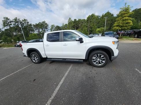 Used 2024 Chevrolet Silverado 1500 LT w/ Protection Package AWD/4WD image 19