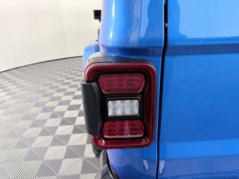 Used 2024 Jeep Gladiator Rubicon image 26