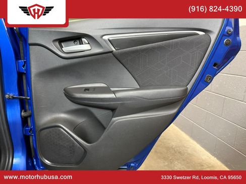 Used 2015 Honda Fit EX image 49
