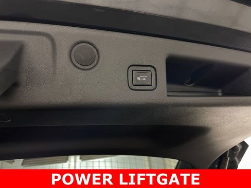 Certified 2022 Chevrolet Equinox LT FWD image 45