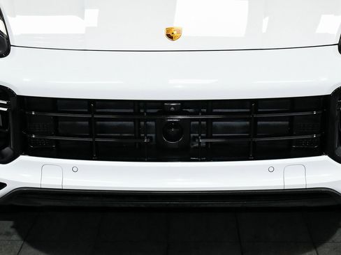 Used 2023 Porsche Cayenne Turbo S image 80