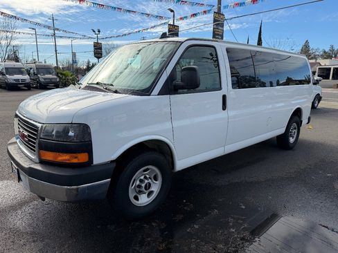 Used 2016 GMC Savana 3500 LS w/ Chrome Appearance Package image 3