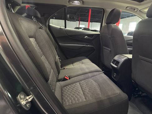 Used 2019 Chevrolet Equinox LT w/ Sun & Navigation Package AWD/4WD image 30