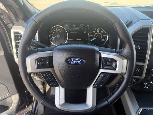 Used 2020 Ford F150 Lariat image 24