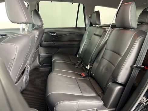 Used 2019 Honda Pilot Touring image 28