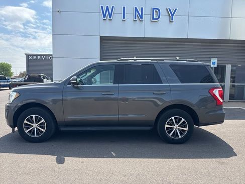 Used 2018 Ford Expedition XLT w/ Equipment Group 201A image 9