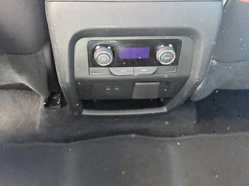 Used 2025 Chevrolet Equinox LT image 15