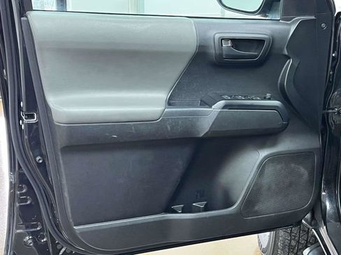 Used 2021 Toyota Tacoma SR w/ SR Convenience Package RWD image 15