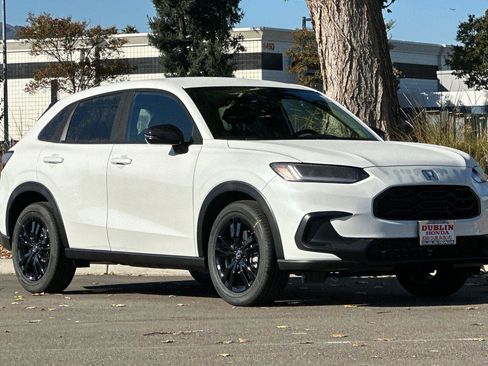 New 2026 Honda HR-V Sport image 2