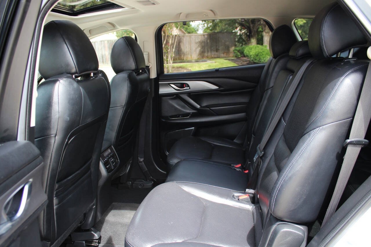 Used 2017 MAZDA CX-9 Touring FWD image 12