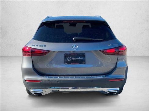 New 2026 Mercedes-Benz GLA 250 4MATIC image 8