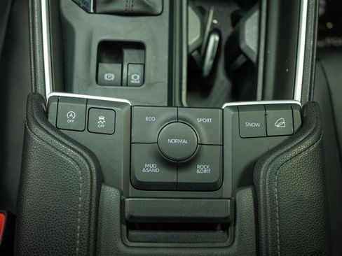 Used 2025 Toyota Grand Highlander XLE image 30