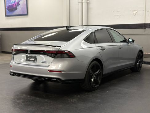 Used 2025 Honda Accord Sport image 12