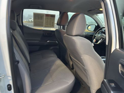 Certified 2023 Toyota Tacoma SR5 image 11