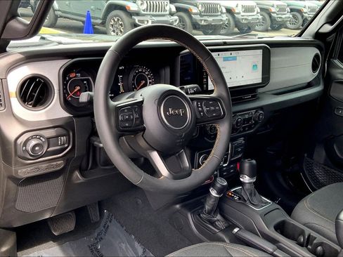 Certified 2024 Jeep Wrangler Willys image 17