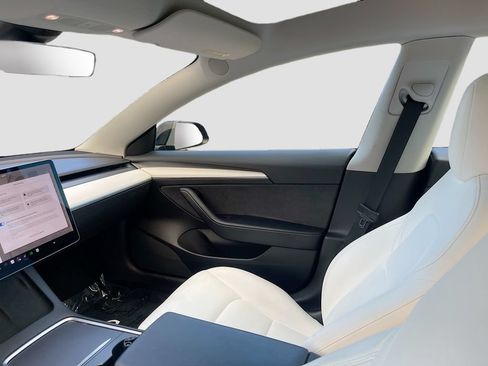 Used 2021 Tesla Model 3 Standard Range Plus RWD image 22