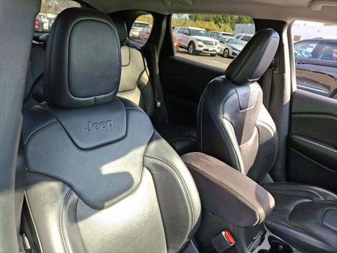 Certified 2020 Jeep Cherokee Limited image 13