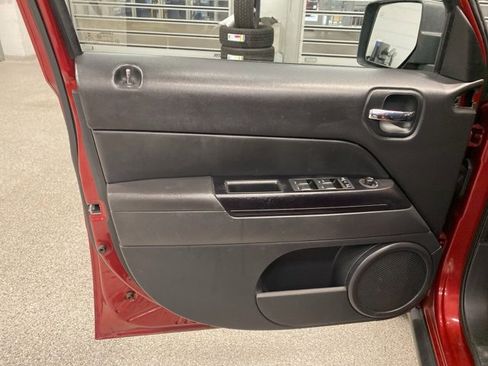 Used 2015 Jeep Patriot Sport w/ Power Value Group image 21