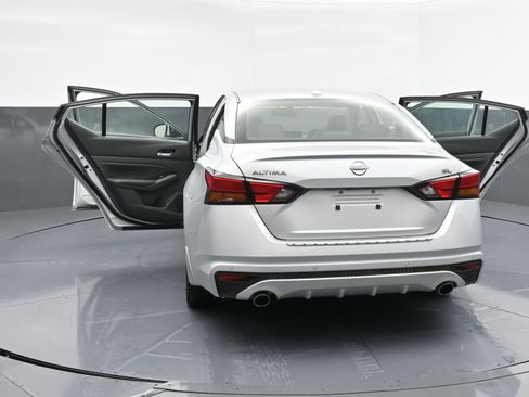 Used 2023 Nissan Altima 2.5 SL image 40
