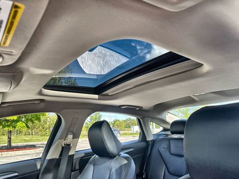 Used 2020 Ford Fusion Titanium AWD/4WD image 24