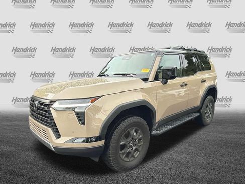 Used 2025 Lexus GX 550 AWD/4WD image 7