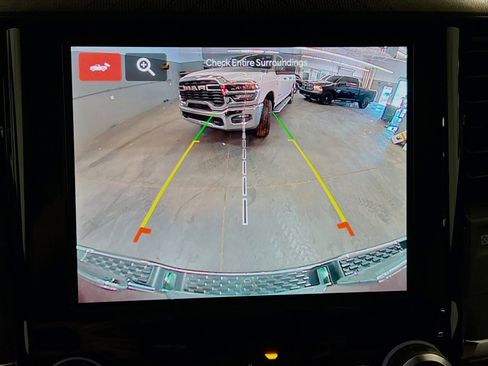 Used 2025 RAM 1500 Big Horn AWD/4WD image 9