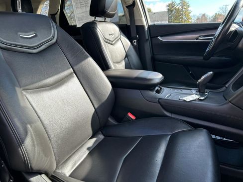 Used 2019 Cadillac XT5 Luxury image 28