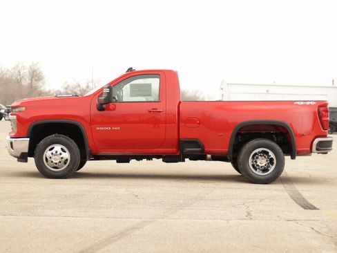 New 2026 Chevrolet Silverado 3500 LT image 4