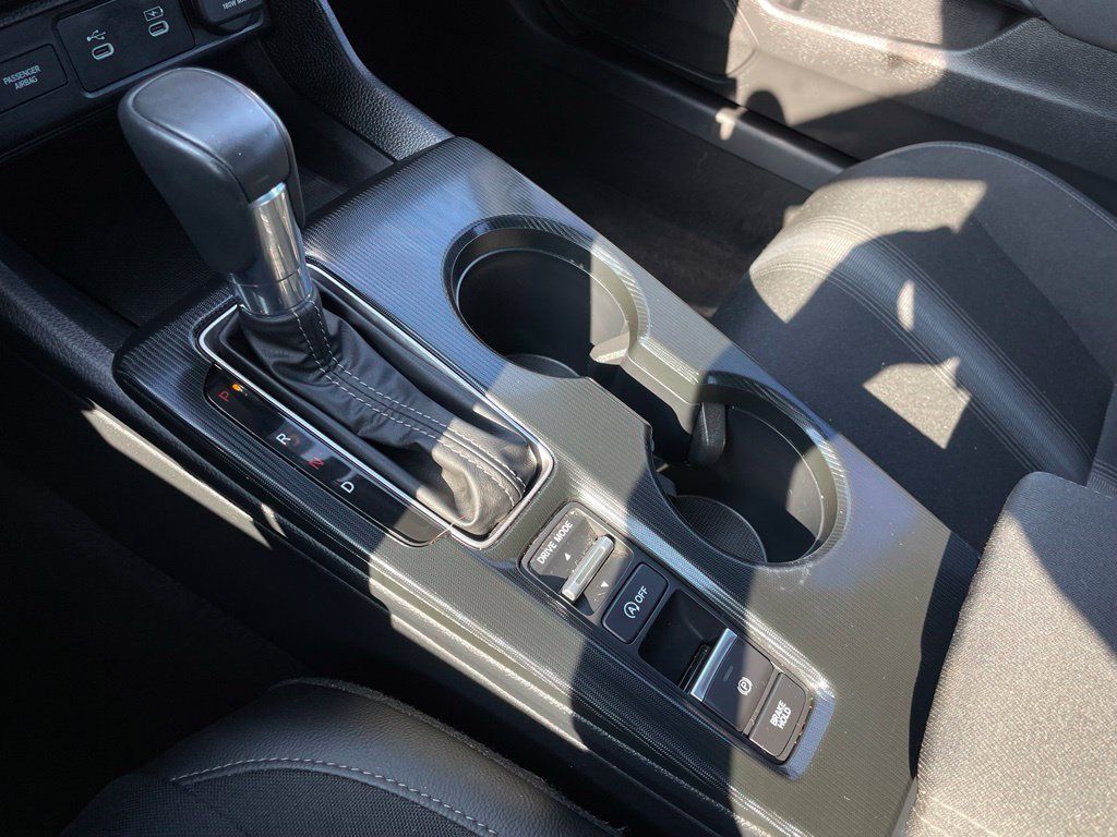 Used 2025 Honda Civic Sport image 19