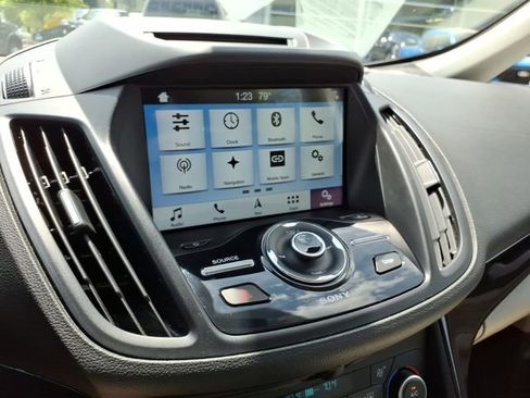 Used 2018 Ford C-MAX Titanium w/ Equipment Group 301A FWD image 26