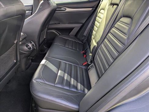 Used 2018 Alfa Romeo Stelvio Ti Sport image 17