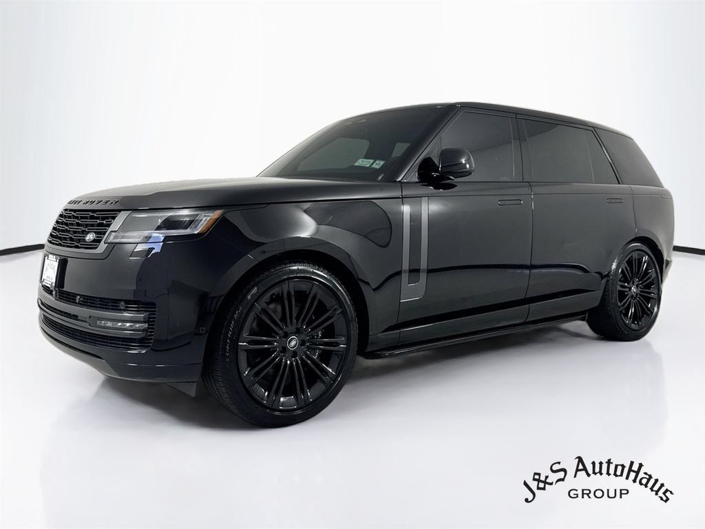 Used 2025 Land Rover Range Rover Long Wheelbase SE AWD/4WD image 3