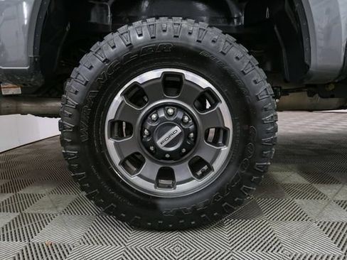Used 2023 Ford F350 Platinum w/ Tremor Off-Road Package AWD/4WD image 15