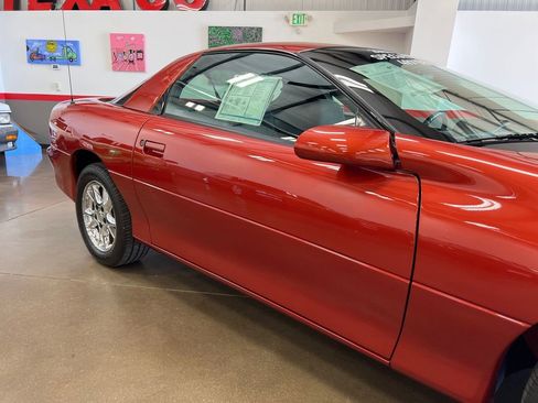 Used 2002 Chevrolet Camaro Z28 w/ Preferred Equipment Group image 73