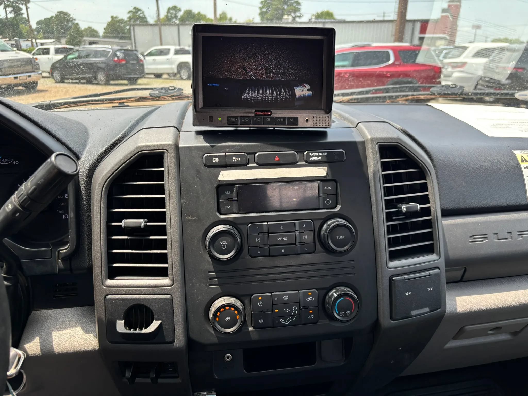 Used 2019 Ford F550 4x4 Regular Cab Super Duty image 18