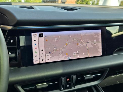 Used 2025 Porsche Macan Electric image 22