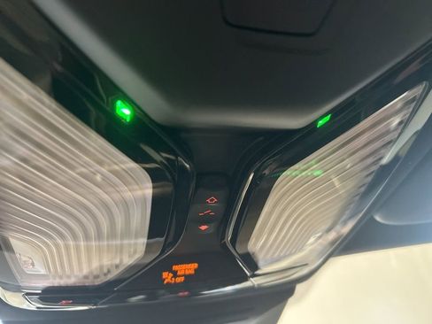 Used 2024 BMW X5 xDrive40i w/ M Sport Package image 10