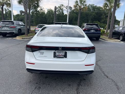Used 2024 Honda Accord LX image 9