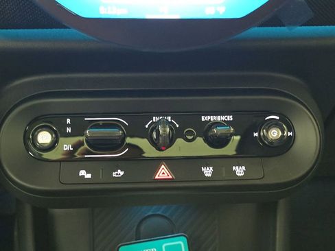 New 2026 MINI Cooper 2-Door Hardtop image 21