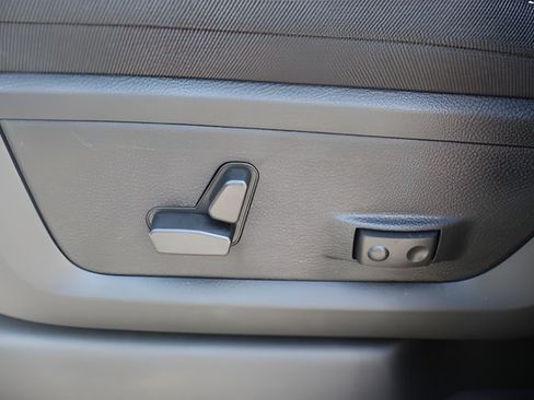 New 2026 RAM 2500 Big Horn AWD/4WD image 15