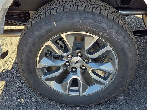 New 2026 Chevrolet Silverado 1500 RST w/ Z71 Off-Road Package image 6