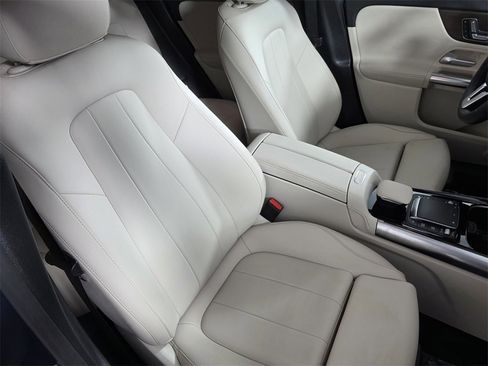 Used 2023 Mercedes-Benz GLA 250 image 29