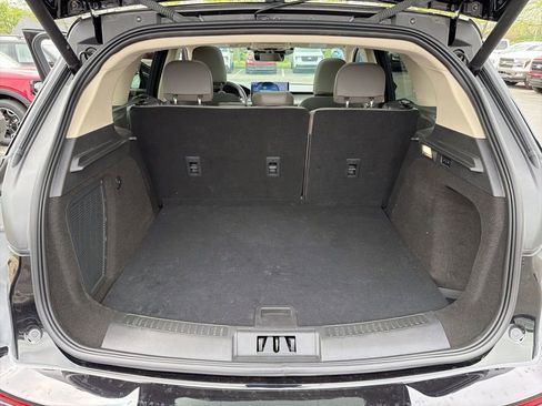 Used 2024 Lincoln Corsair AWD w/ Equipment Group 101A image 8