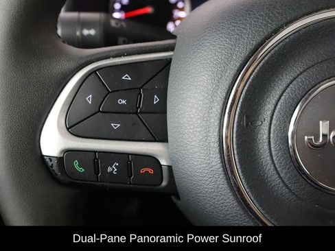 Used 2021 Jeep Renegade Latitude w/ Sun & Sound Group AWD/4WD image 8